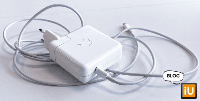 het-snoer-van-de-magsafe-adapter-veilig-oprollen het-snoer-van-de-magsafe-adapter-veilig-oprollen